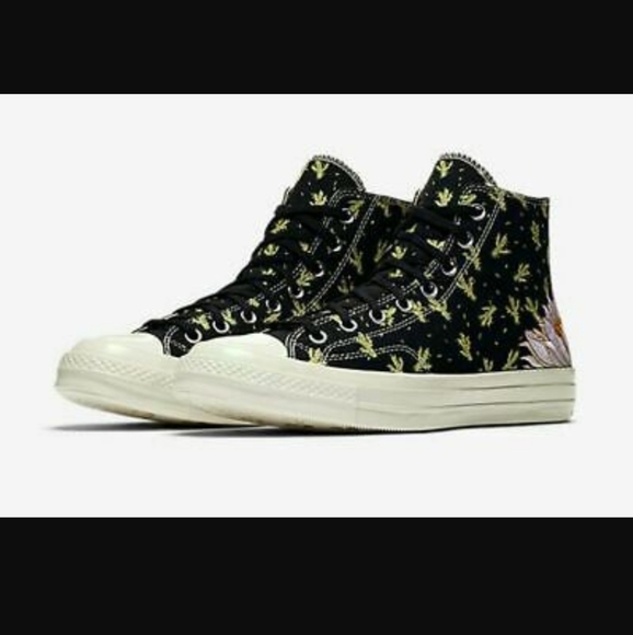 Converse 🏜🏜 - Picture 3 of 6